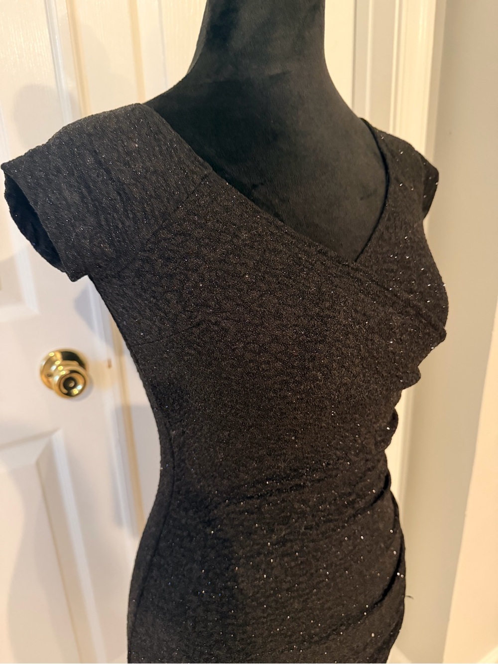 Windsor Black V-Neck Cap Sleeve Dress